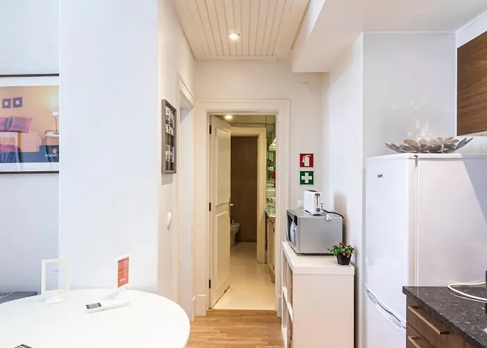 Refuge In Chiado, Elegance And Comfort In شقة *