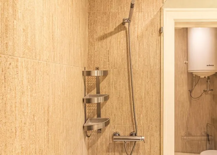 Refuge In Chiado, Elegance And Comfort In *