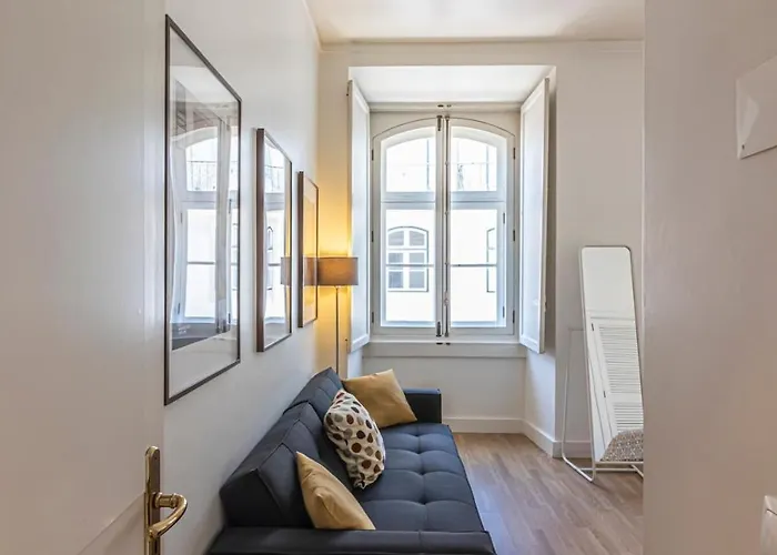 Refuge In Chiado, Elegance And Comfort In Lisboa